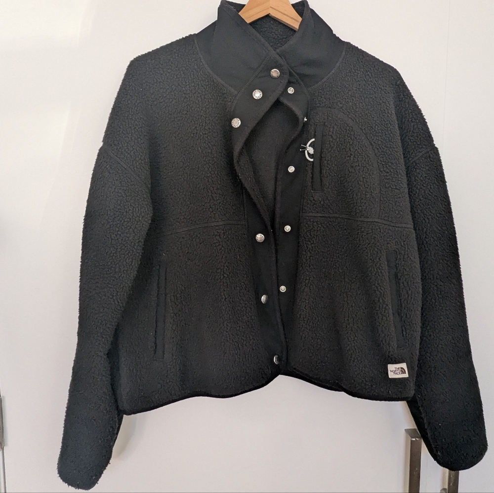 The North Face Women's Black Fleece Jacket cragmont